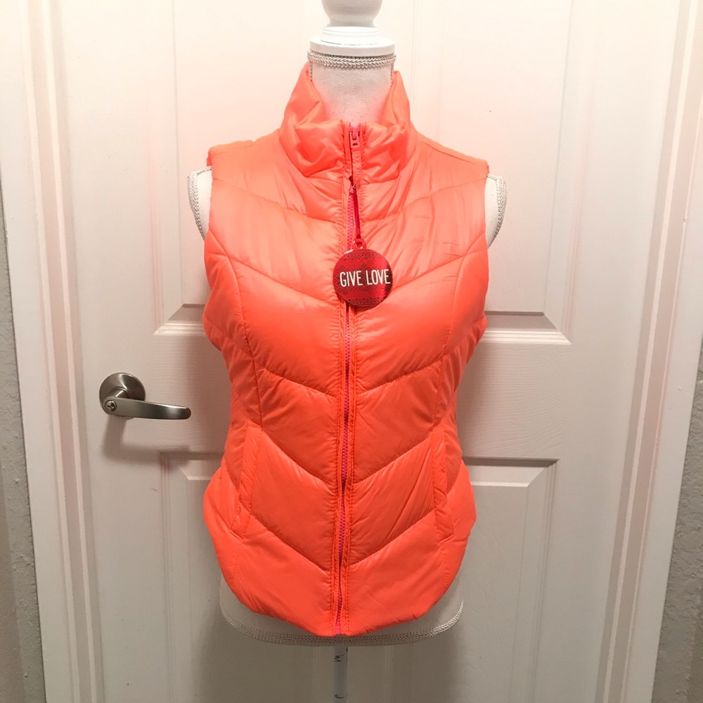 Aeropostale puffer vest.  NWT